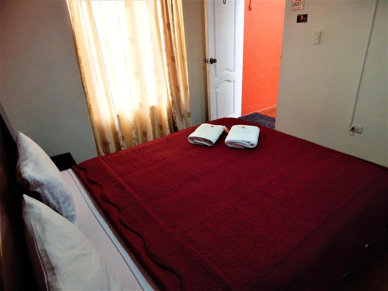 Hostal Imperial Quito Guest house