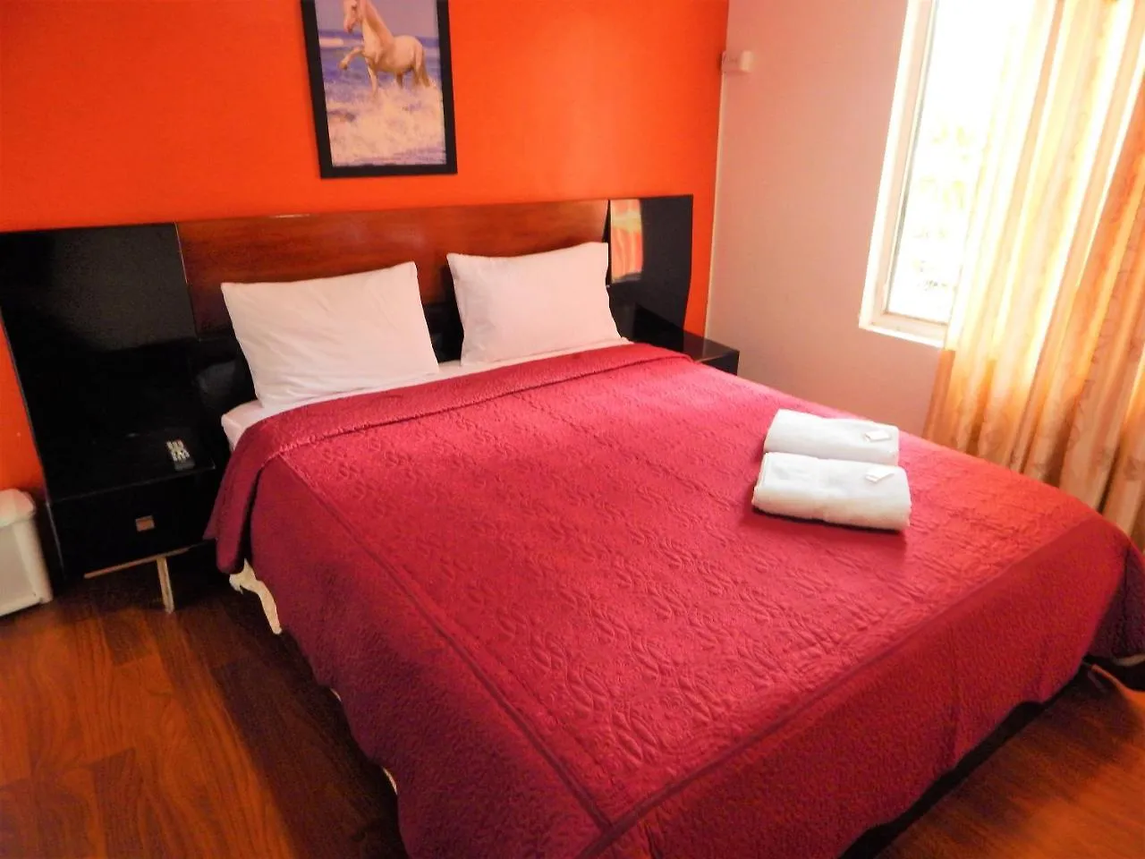 Hostal Imperial Quito 2*,