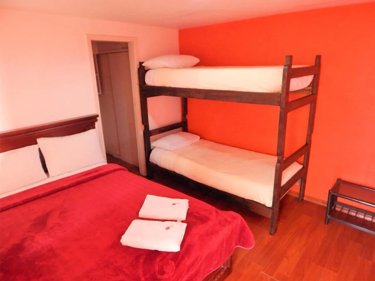 Hostal Imperial Quito Guest house