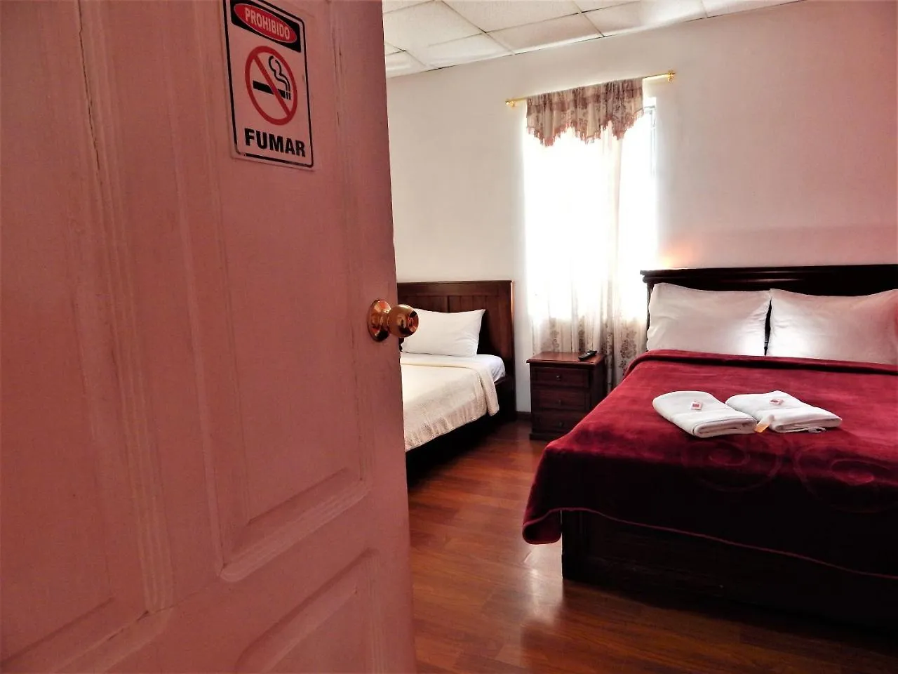 Guest house Hostal Imperial Quito