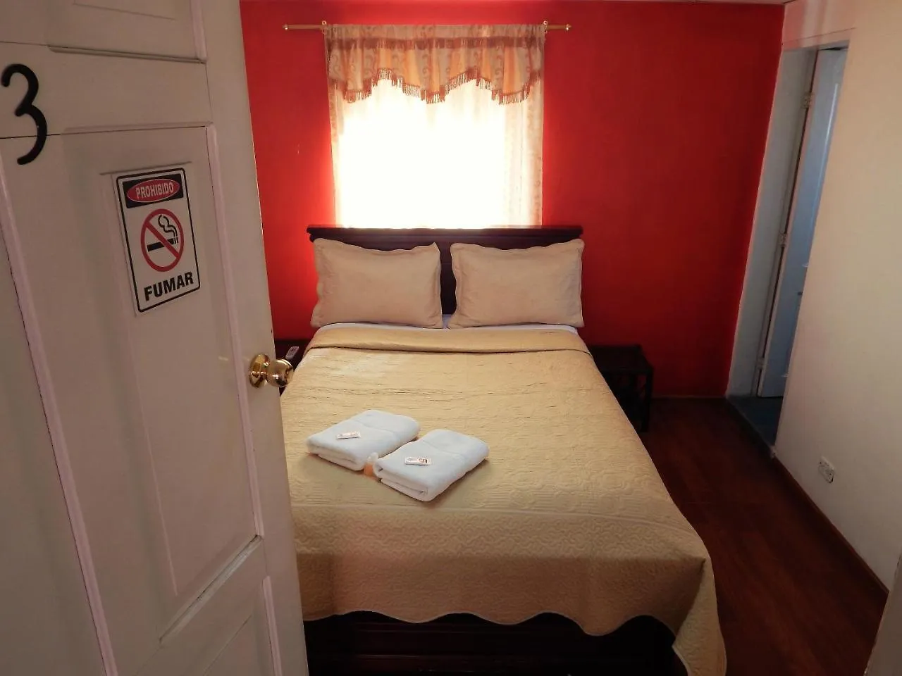 Hostal Imperial Quito 2*,